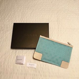 NWT Gucci Leather / Cloth Turquoise Clutch
